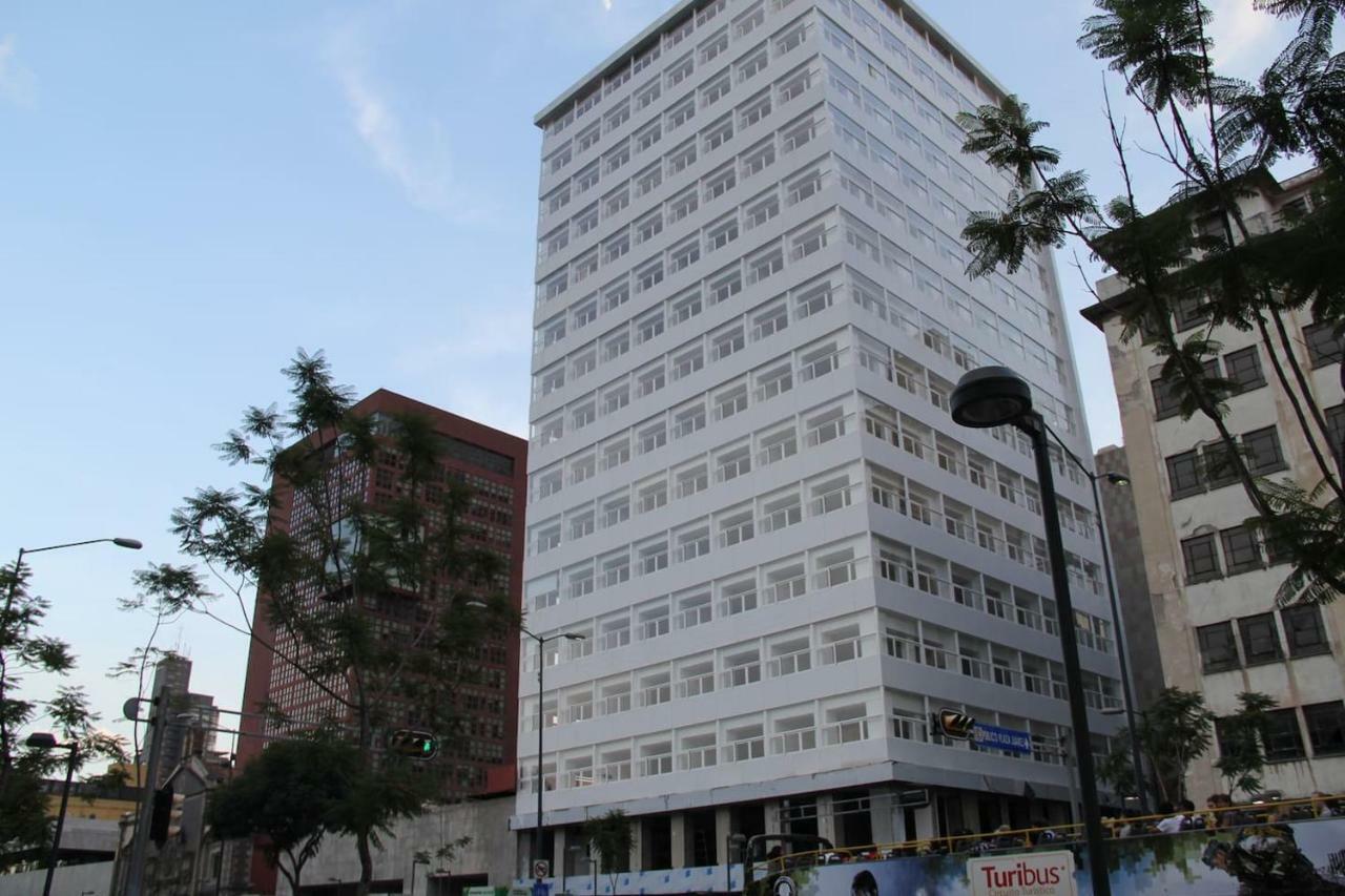 Premier In The Heart Of 802 Apartment